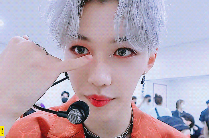 [잡담] 필릭스🖤🖤🖤💖💖💖💛💛💛 | 인스티즈