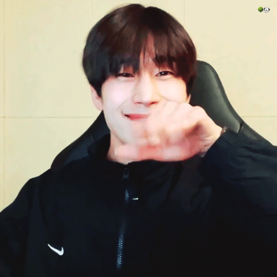 [잡담] 승우도 자기가 귀여운거 잘 알고 있겠지?? | 인스티즈