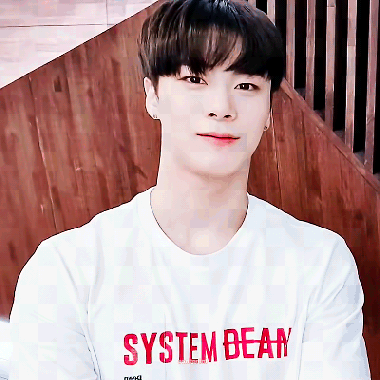 [잡담] 얘두랑 내 최애 어두운vs밝은 어떤 머리가 너희 취향이야? | 인스티즈