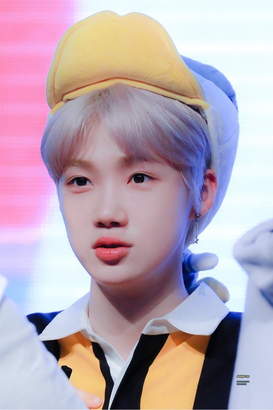 [잡담] 더보이즈 뉴... 부었을 때/안부었을 때 차이 좀 봐... - 인스티즈(instiz) 연예 카테고리