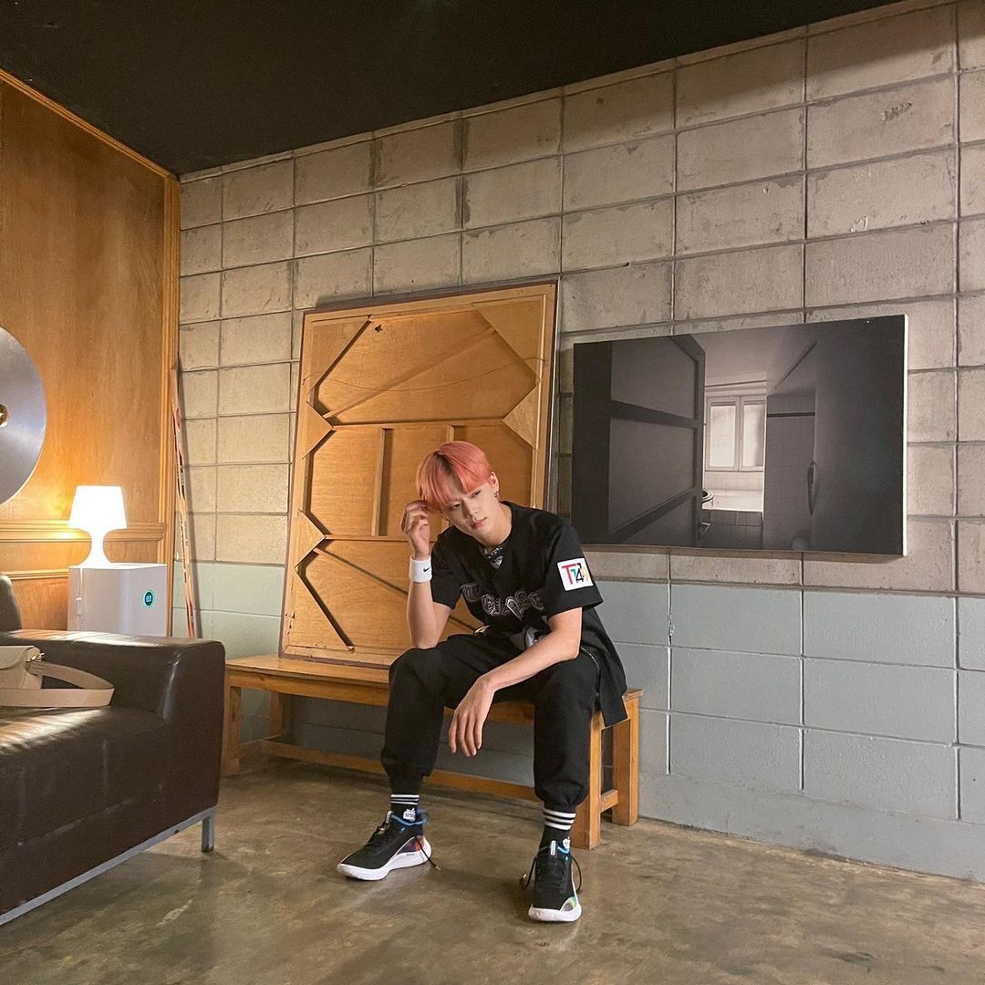 [잡담] 주환이 머리 색 많이 빠졌당 | 인스티즈