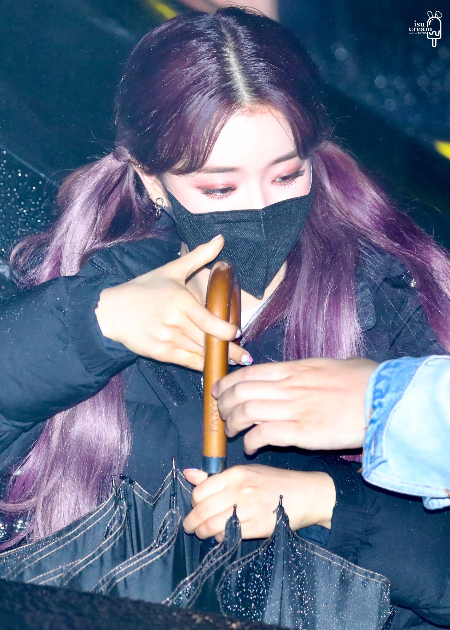 [잡담] 스테이씨 탈색 뭘 해도 진짜 잘 어울릴거같은 게 | 인스티즈