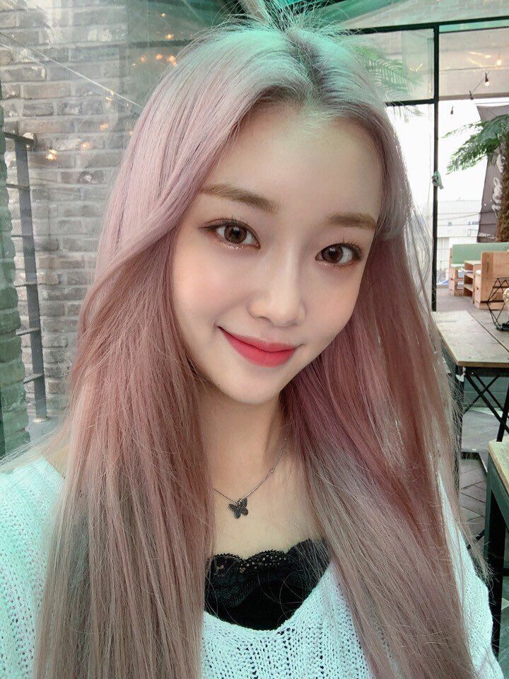 [잡담] 스테이씨 탈색 뭘 해도 진짜 잘 어울릴거같은 게 | 인스티즈