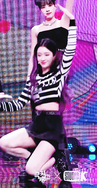 [잡담] 스테이씨 보라색 머리 걔 | 인스티즈