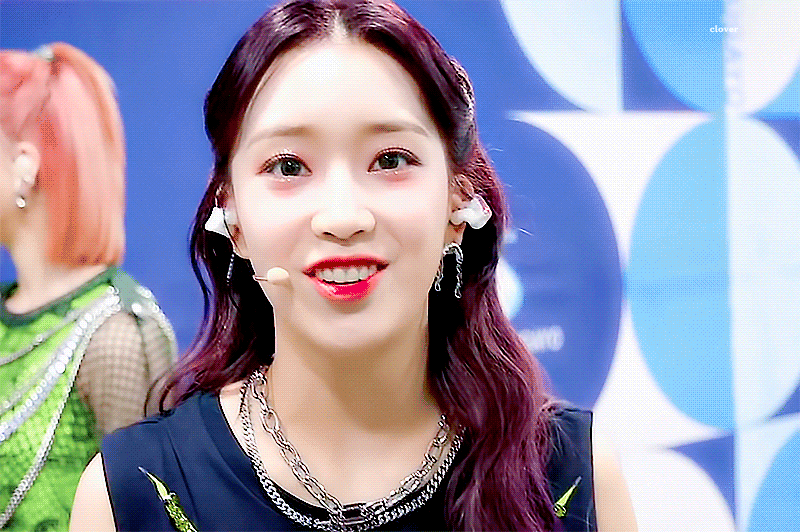 [잡담] 스테이씨 보라색 머리 걔 | 인스티즈