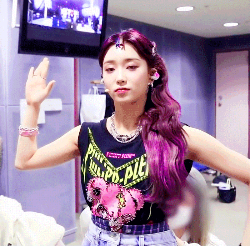 [잡담] 스테이씨 보라색 머리 걔 | 인스티즈