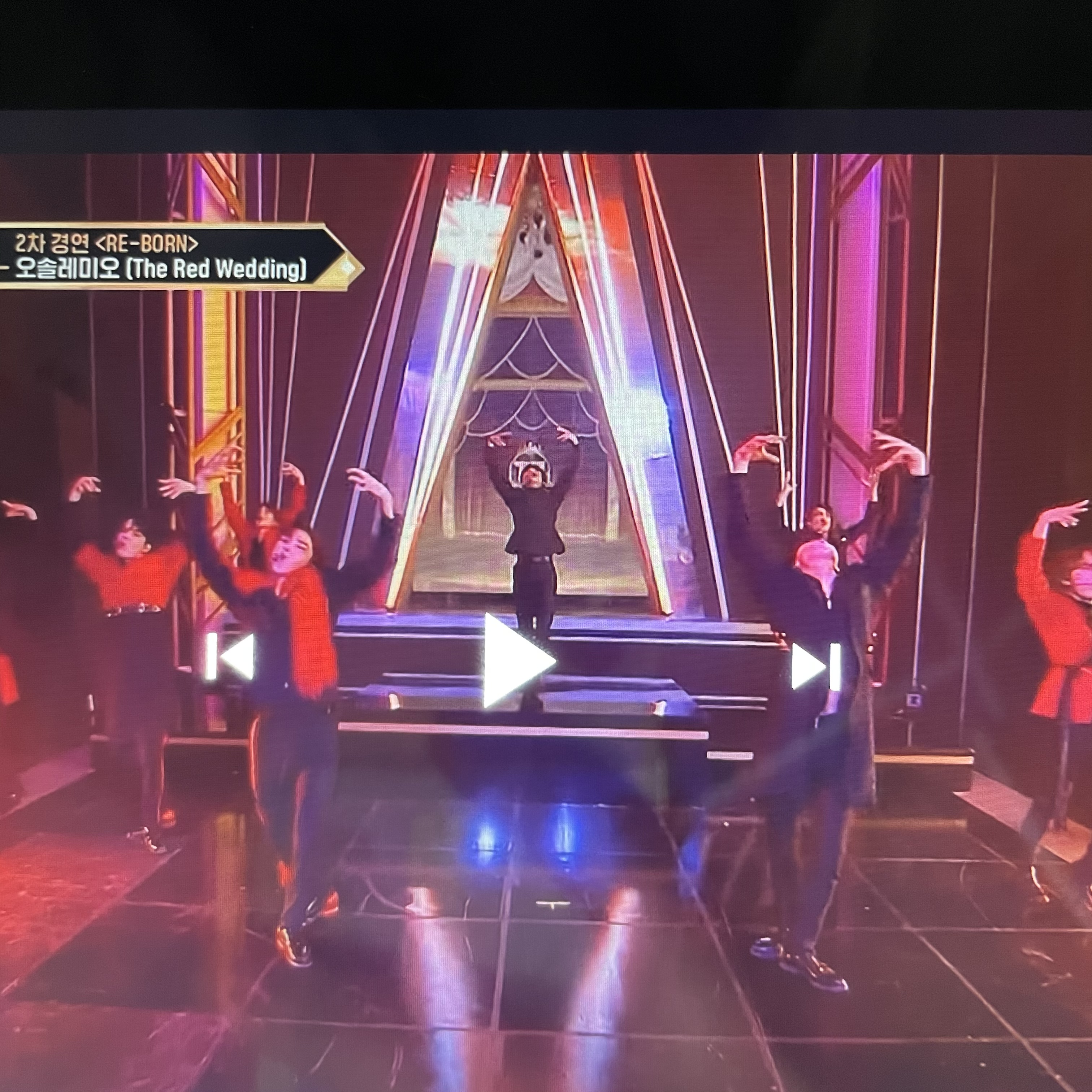 [잡담] 더보이즈 이 멤버 누구야? | 인스티즈