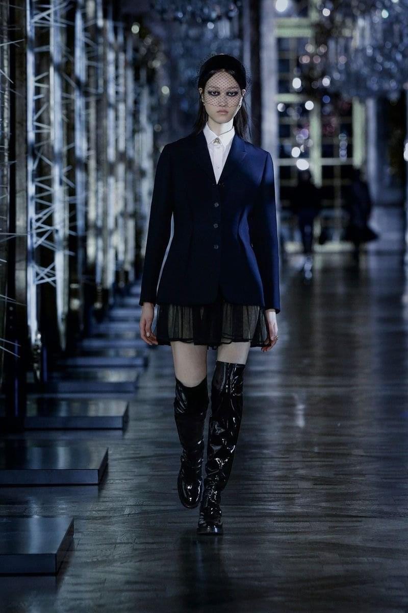 [잡담] 디올이 블핑 지수한테 영감받아서 제작한 옷들 진짜 지수랑 찰떡일 것 같음 | 인스티즈