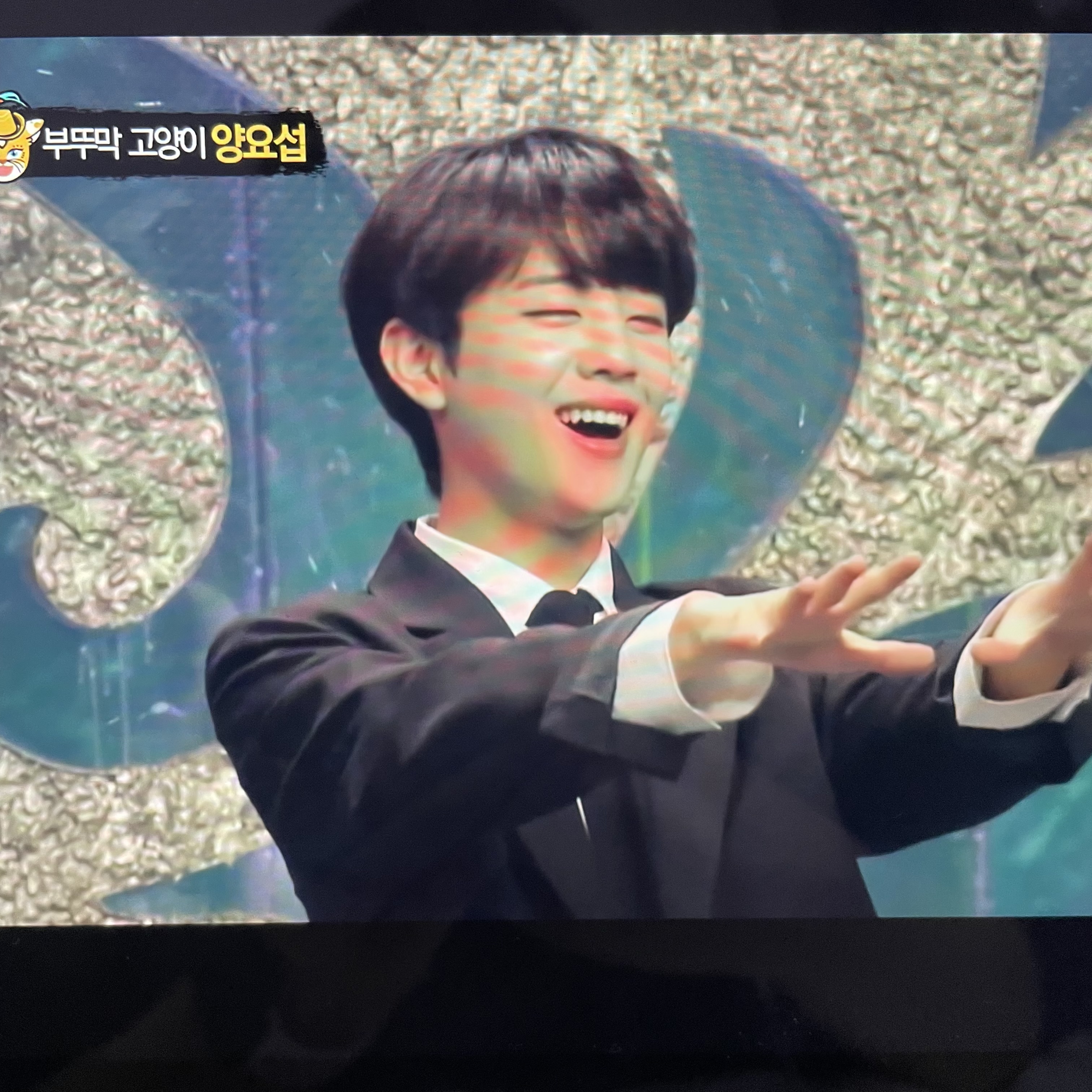 [잡담] 이 사람 아이돌이야??? | 인스티즈