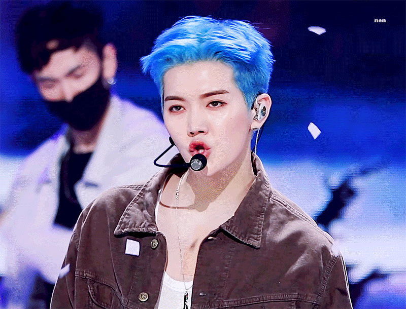 [잡담] 뉴이스트 최민기 공카에서 스무고개하던 시절있는데 위버스로 가니까 | 인스티즈