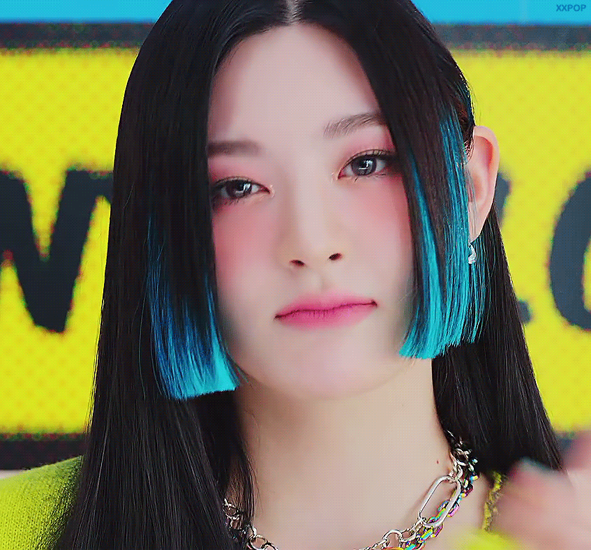 [잡담] 스테이씨 세은이 양쪽 머리색 바뀌는거 보는게 포인트자나 | 인스티즈