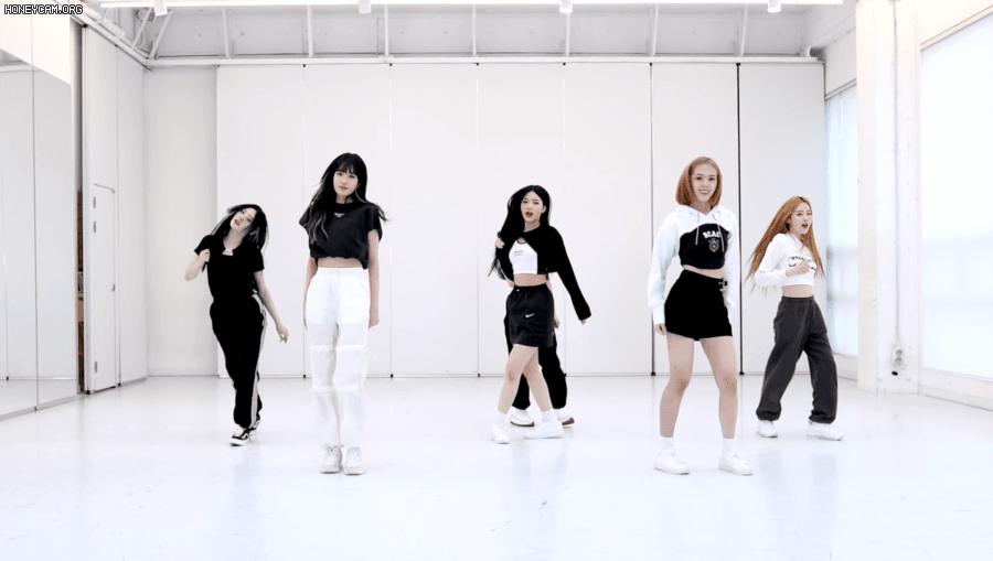 [잡담] 스테이씨 꾹꾹이춤 바로 다음에 | 인스티즈