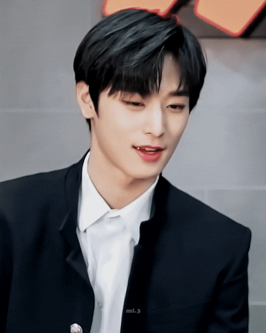 [잡담] 고요한 새벽, 덥뮤다 얼굴 구경하고 가세요 | 인스티즈