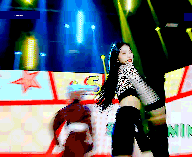 [잡담] 아이사 보고 이사님이라 하는거 너무 기엽내 진자 | 인스티즈