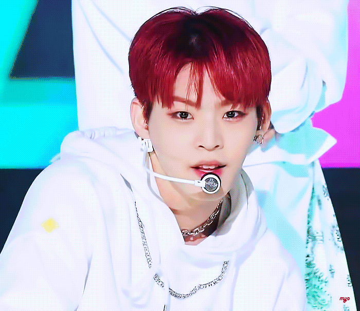 [잡담] 근데 김효진 이정도면 두피가 알아서 빨간머리로 나야하는 거 아니냐 | 인스티즈