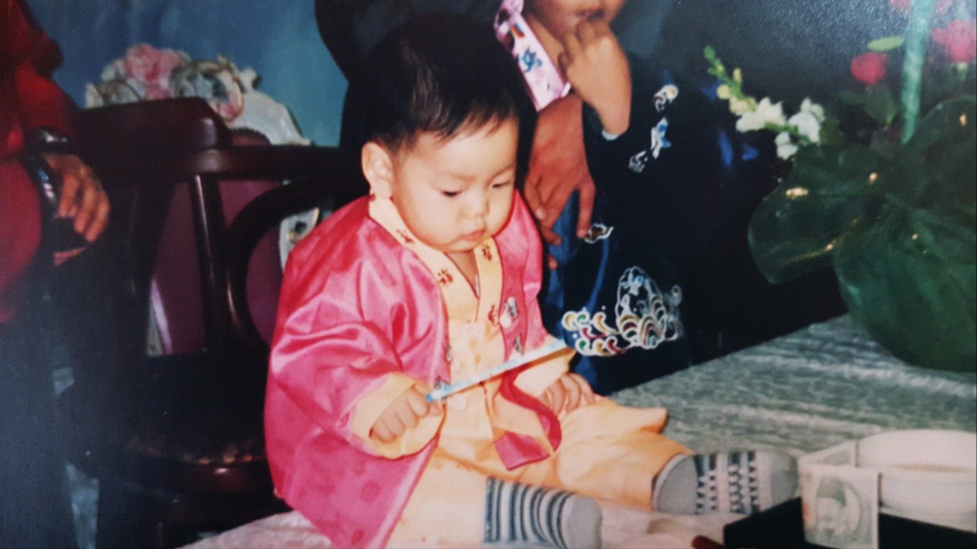 [잡담] 툽 수빈 돌잡이 때 사진 나 첨 보는데 너무 ㄱㅇㅇ | 인스티즈