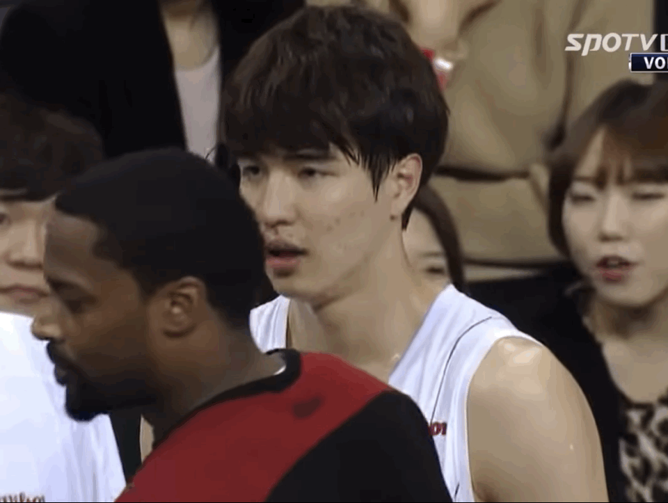 헐 농구방 생겼네 그럼 우리 민호 심고 가야지💚 | 인스티즈