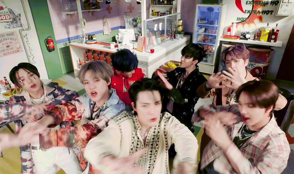 [잡담] ㅋㅋㅋㅋㅋㅋㅋㅋㅋㅋㅋㅋㅋ현생 살다오던 시즈니 드림이들 1위 소식에 웃고 앵콜 무대 보여줬을 생각에 짜릿해서 또 웃는다ㅋㅋㅋㅋㅋ | 인스티즈