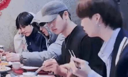 [잡담] 더보이즈는 멤버들 사이가 좋은가에 대한 의문 | 인스티즈