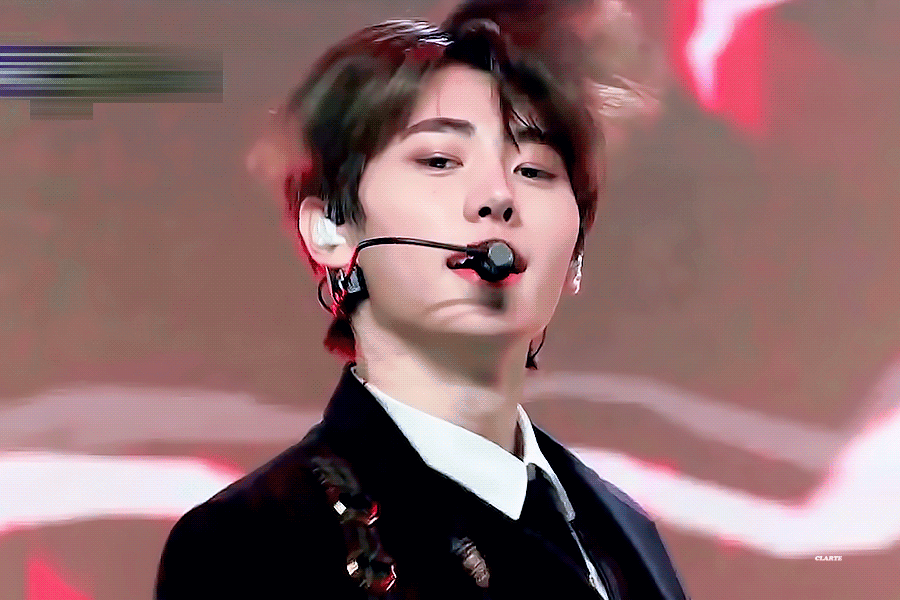 [잡담] 오늘 엔하이픈 의상 제복같이 보이기도 한당 | 인스티즈