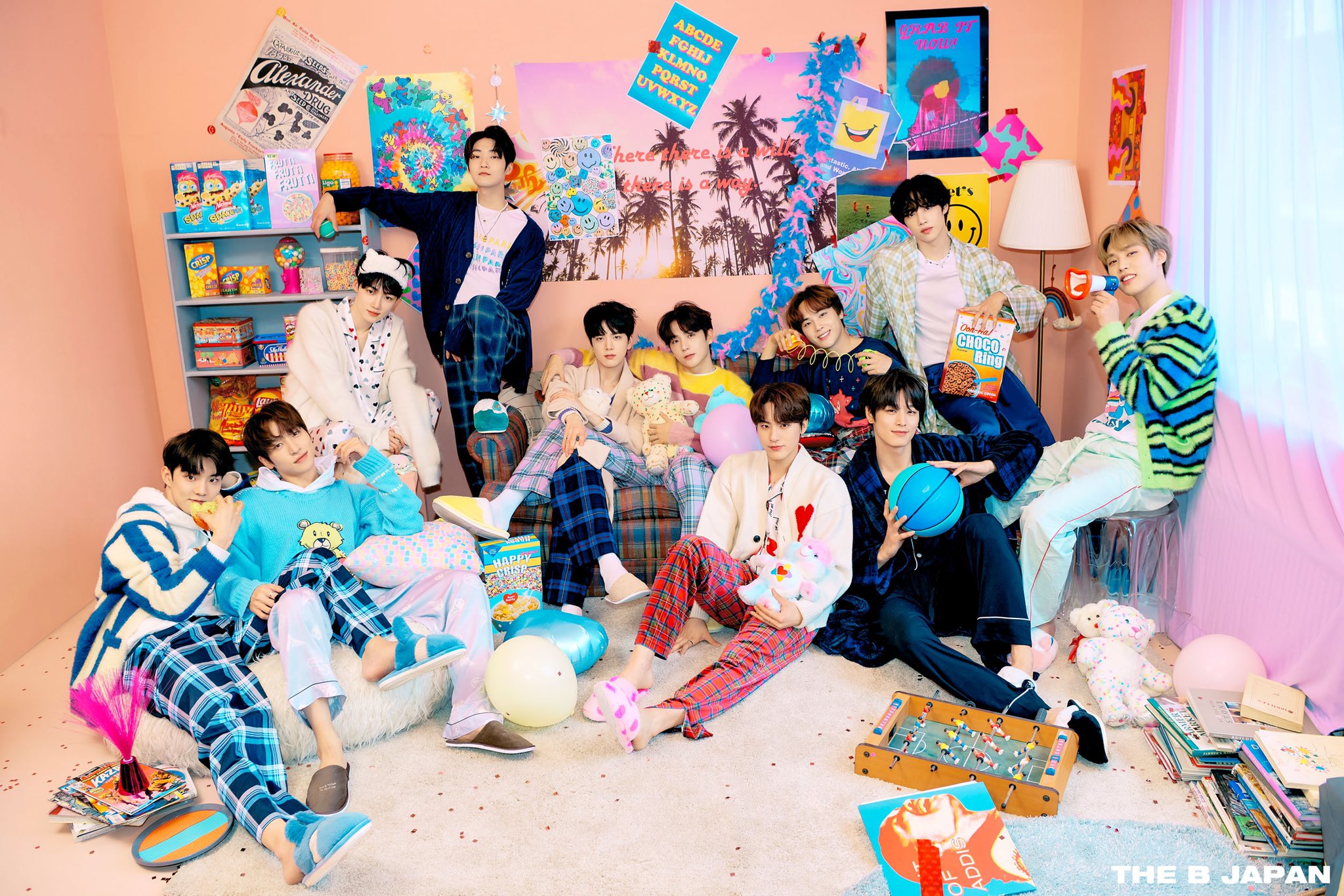 [잡담] 더보이즈 오늘 뜬 사진 굿즈로 안주면 크래커 바부똥개야 | 인스티즈