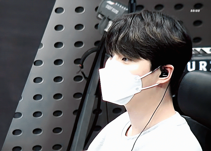 [잡담] Kbs 쿨에펨에서 밤 10시부터 00시까지 라디오하시는 디제이랑 결혼하겠습니다 | 인스티즈