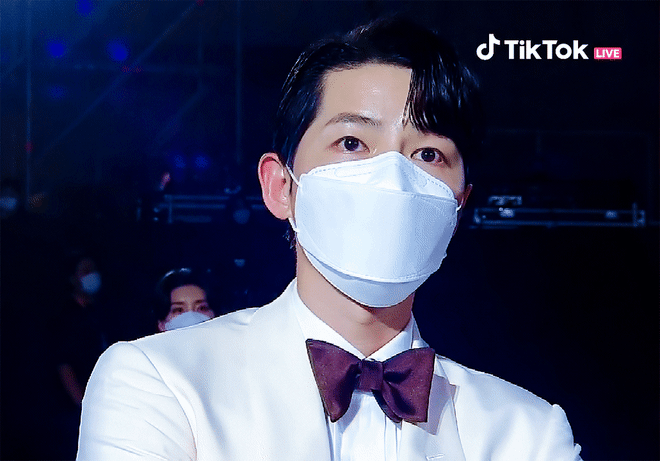 [잡담] 워우.. 백상에서 송중기 얼빡잡혔을때래.. | 인스티즈