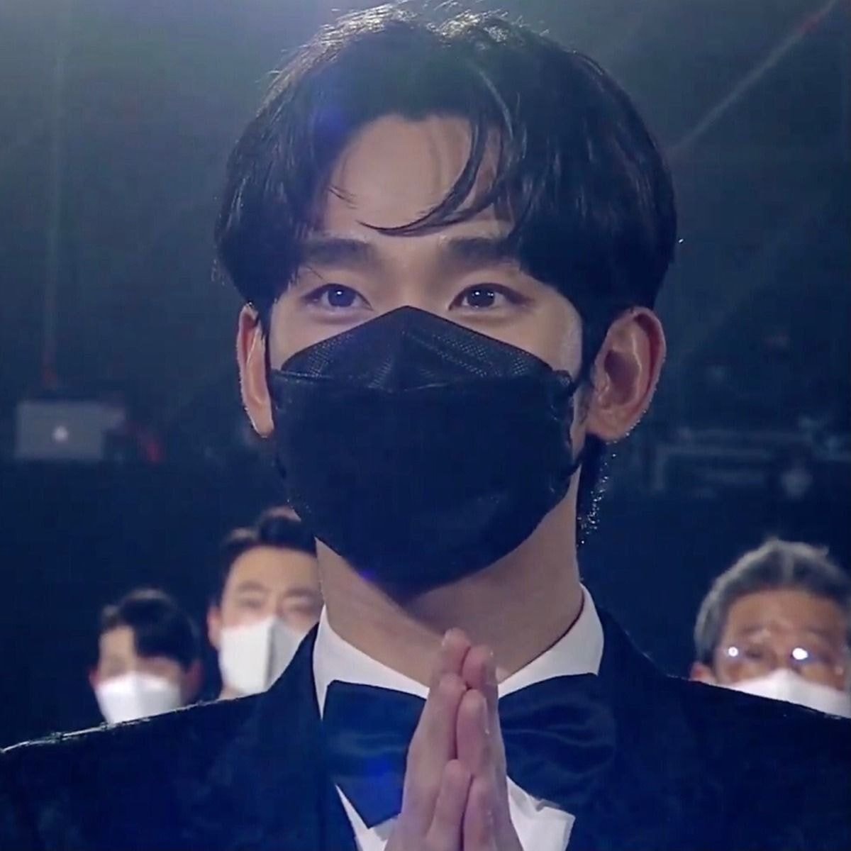 [잡담] 와 김수현 얼굴이... | 인스티즈