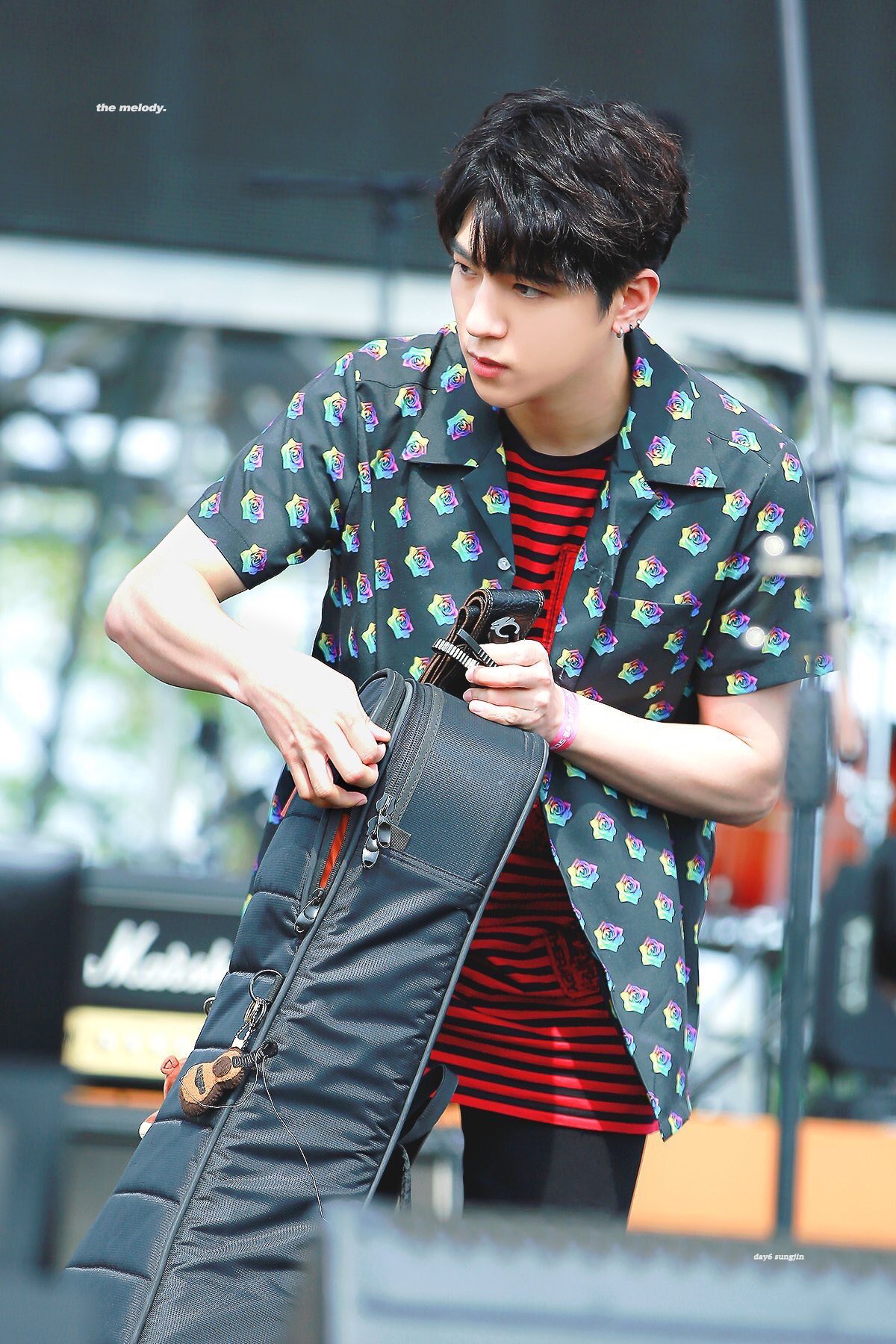 [잡담] 회사에서 너무 멀끔하게 생겼다고 피어싱 뚫으래서 왕창 뚫었는데 날티의 ㄴ도 없음 | 인스티즈