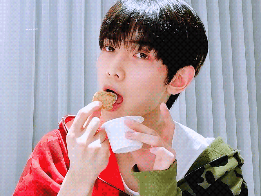 [잡담] 눈 밑에 점 있는 에이티즈 멤버 | 인스티즈