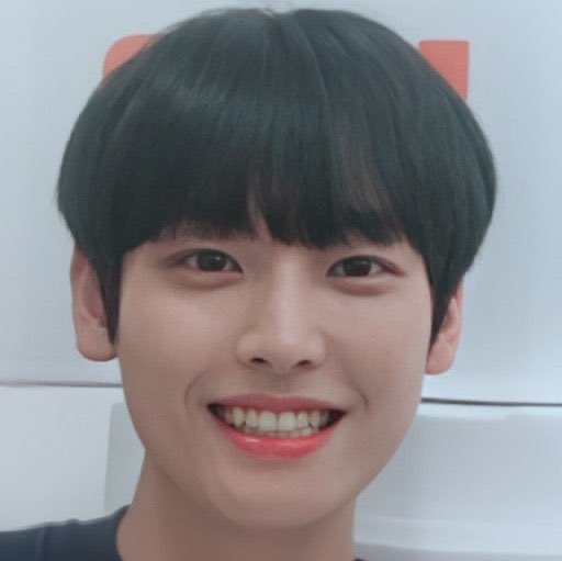 [잡담] 혹시 그 아이돌들 빤히 바라보는짤 있는 사라...ㅁ | 인스티즈