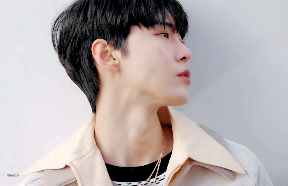 [잡담] 김도영 실물 하얗고촉촉날렵이목구비개크고잘생기고 | 인스티즈