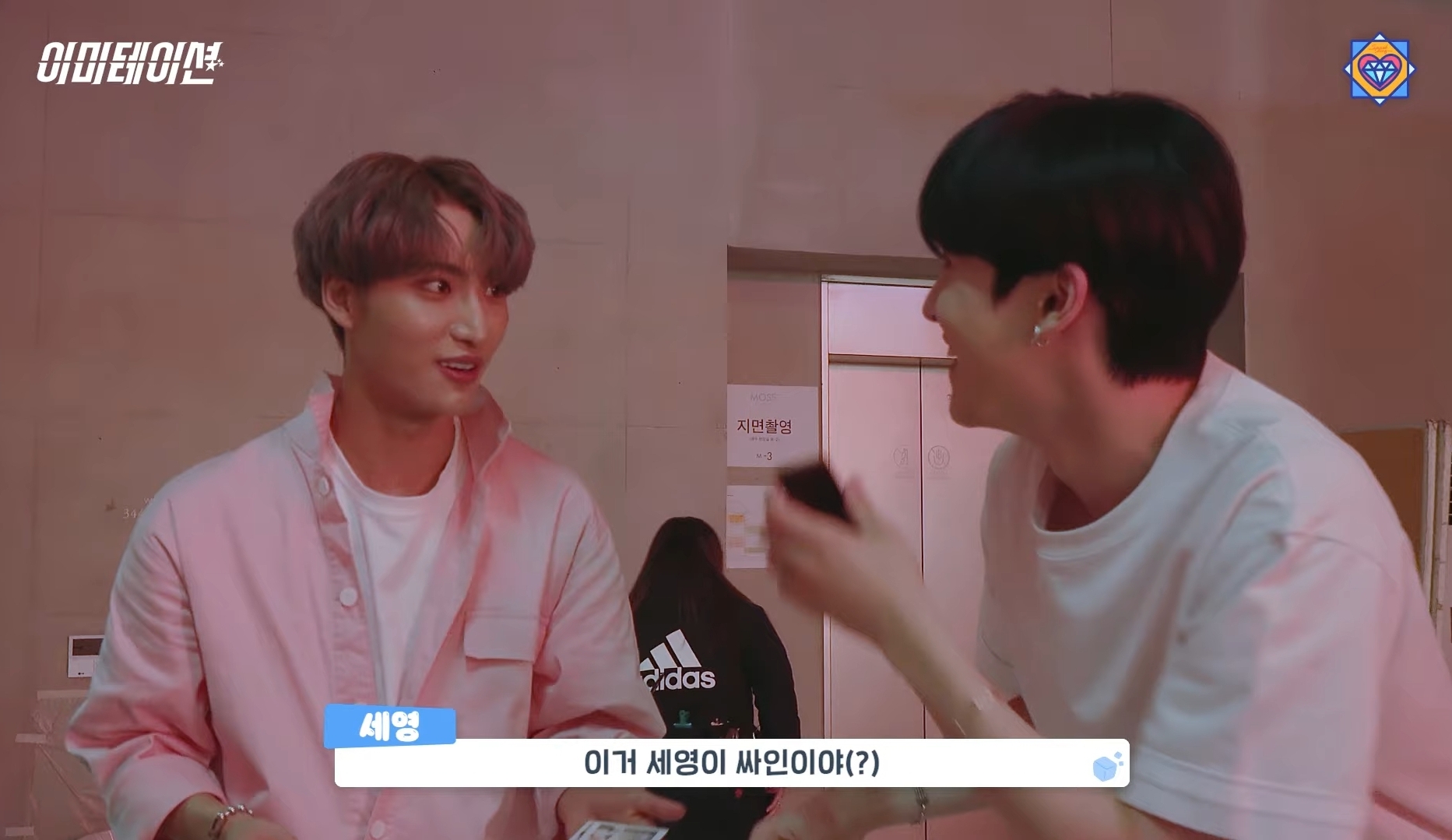 [잡담] ටㅏ 에이티즈 스파클링 싸인해야 되는데 원래 본인들 싸인해버림 | 인스티즈