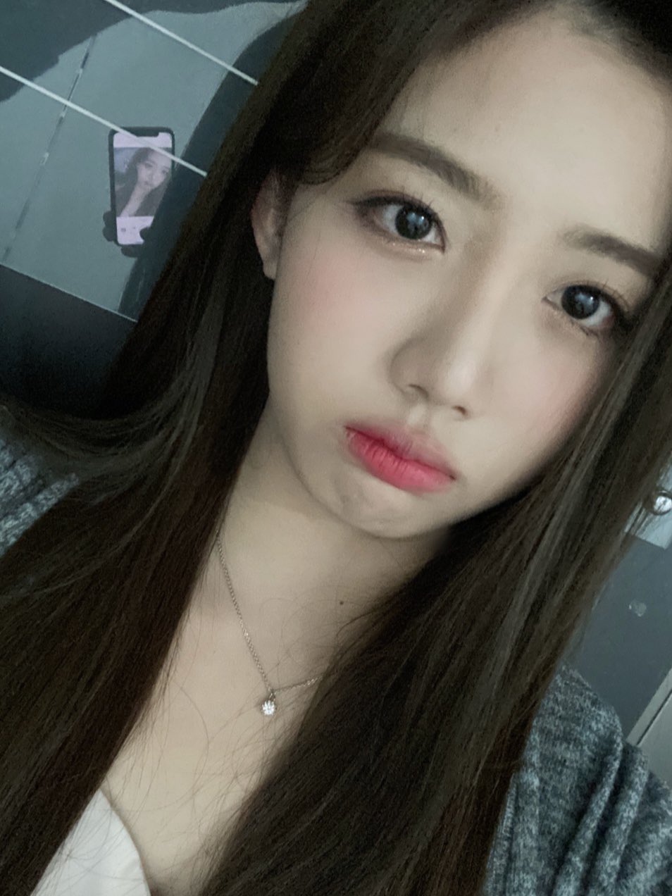 [잡담] 오랜만에 큰방에 유주심기🐶🍒🍒 | 인스티즈