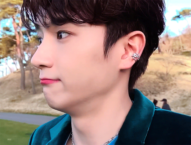 [잡담] 이재현은 이런 표정을 지어도 귀엽냐 | 인스티즈