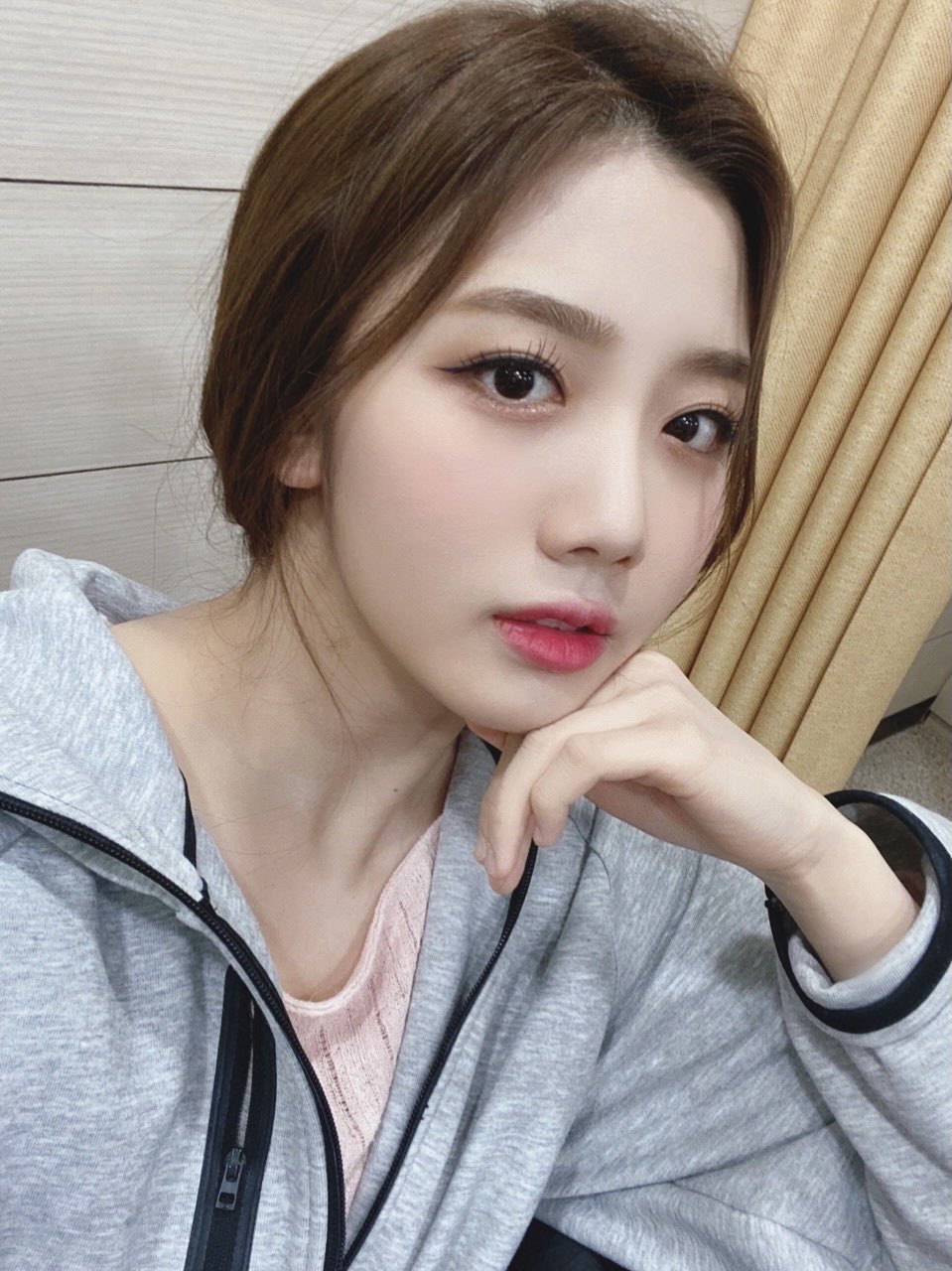 [잡담] 오랜만에 큰방에 유주심기🐶🍒🍒 | 인스티즈