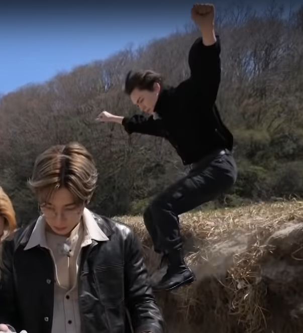 [잡담] 별안간 자컨 예고편에 나타난 새 | 인스티즈