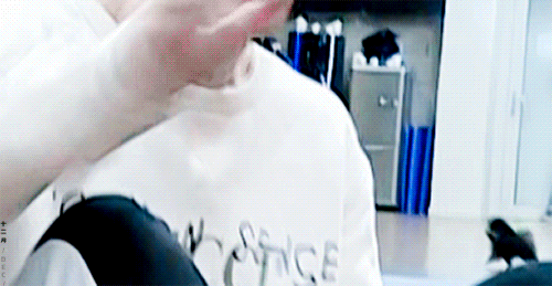 [잡담] 뷔 동생이랑 똑같이 생겼음 | 인스티즈