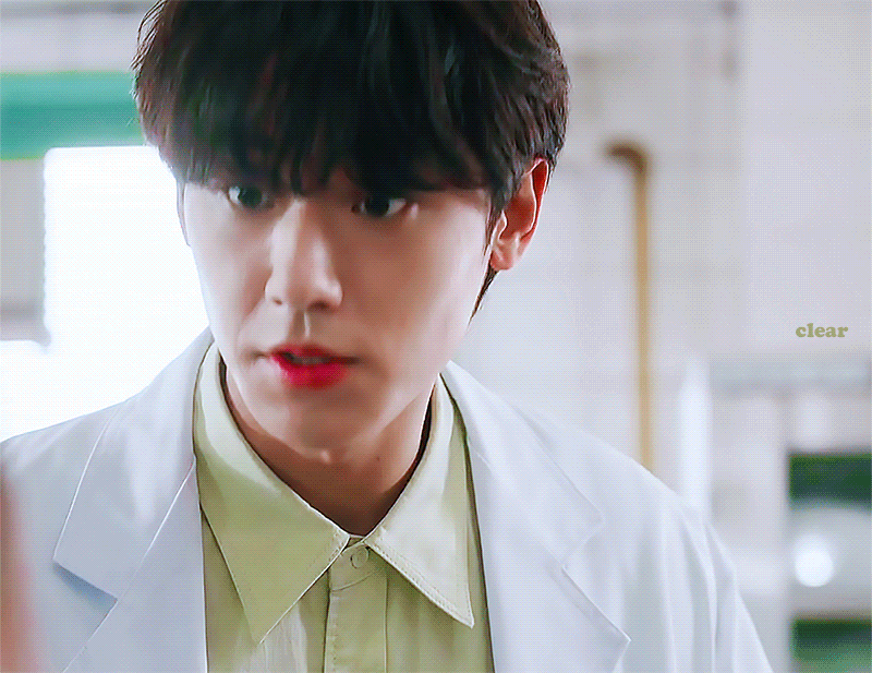 [잡담] 이도현 의드 소취.. 가운입은거 보니까 더 보고싶네 | 인스티즈