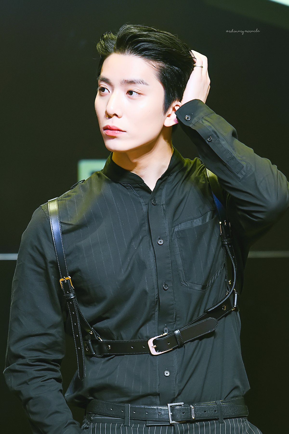 [잡담] 얼굴이랑 피지컬 갭차이 개쩐다 진짜 | 인스티즈