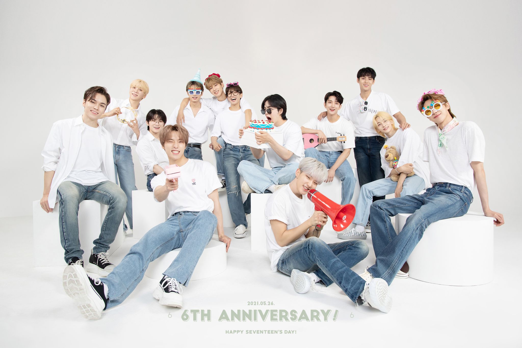 [잡담] 와 세븐틴 6주년 사진 또 떴어 개예뻐 | 인스티즈