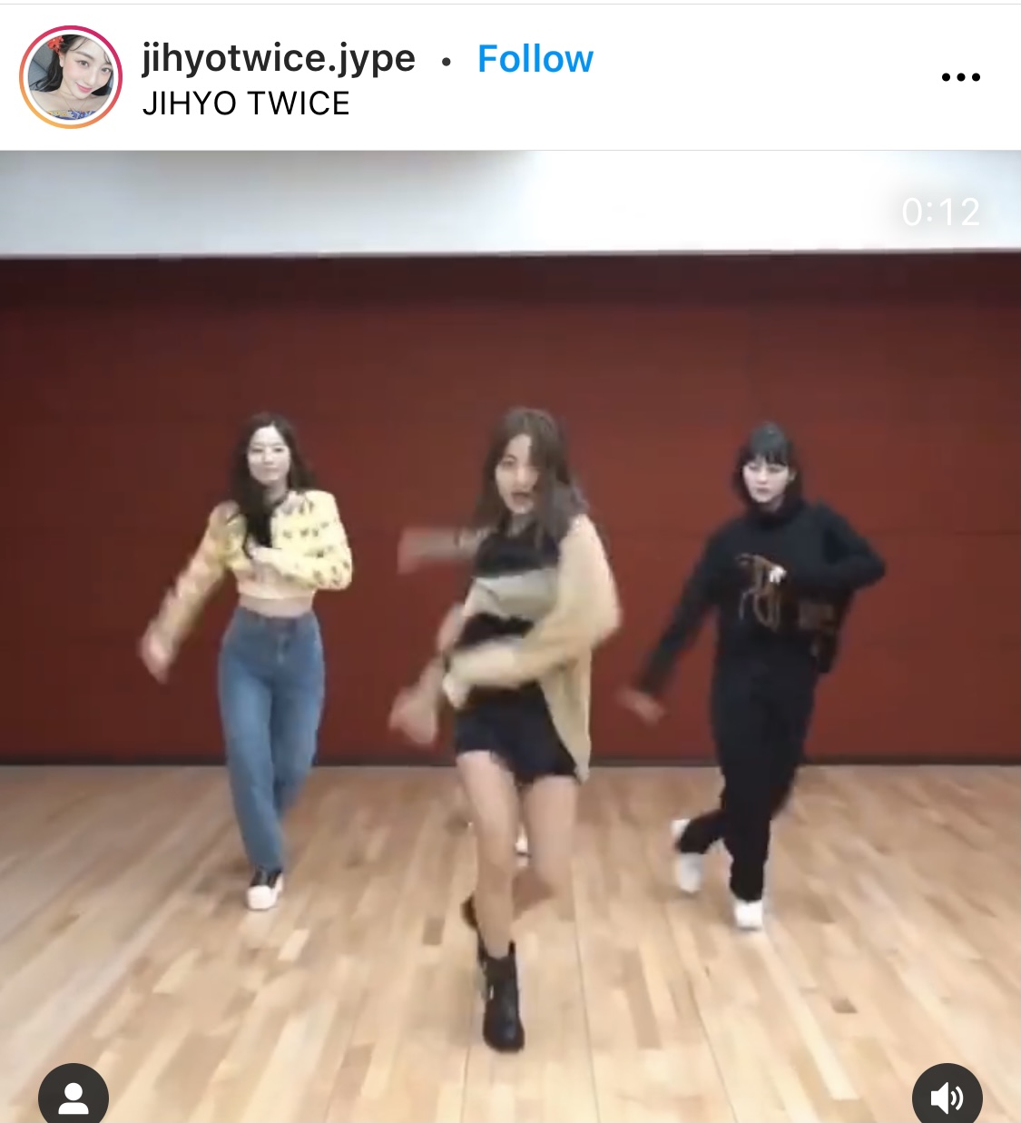 [잡담] 지효 이거 어디 옷인지 아는 사람 있어? | 인스티즈