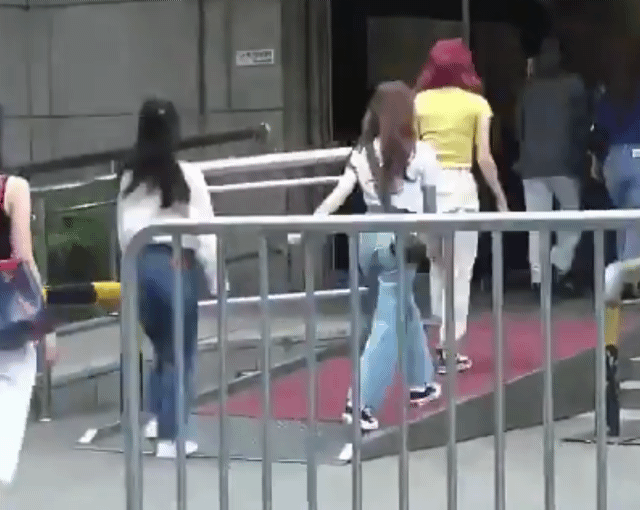 [잡담] 박수빈 김설아 맨날 장난치지만 서로 ㄹㅇ 사랑하는 사이✨ | 인스티즈