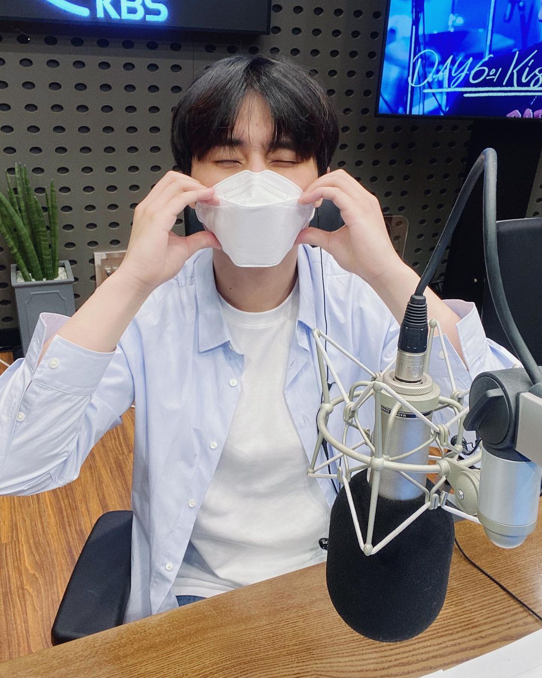 [잡담] 자칭 먼지디제이 삐롱아❤ | 인스티즈