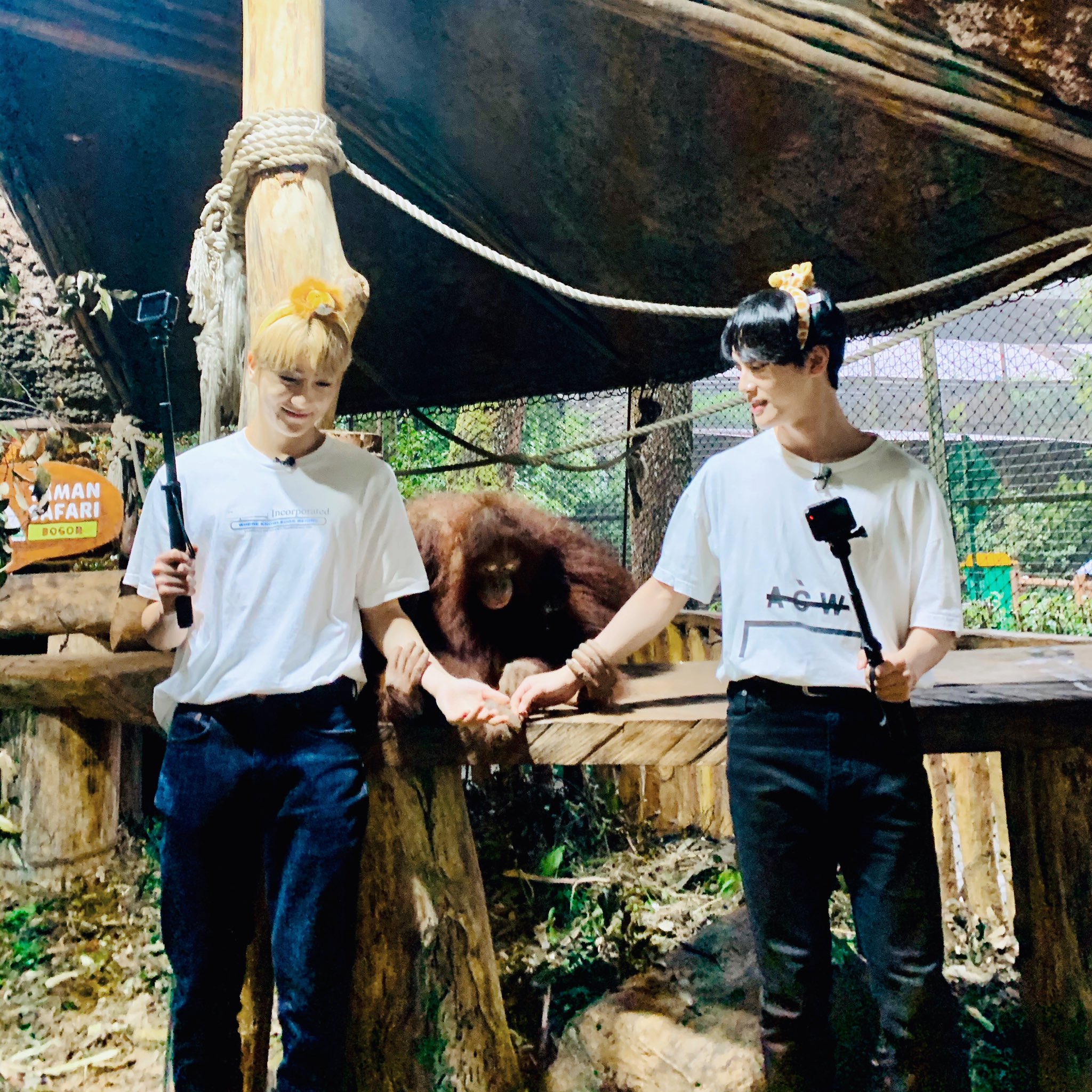 [잡담] 나 더보이즈 현재 주학년이랑 사진찍음 | 인스티즈