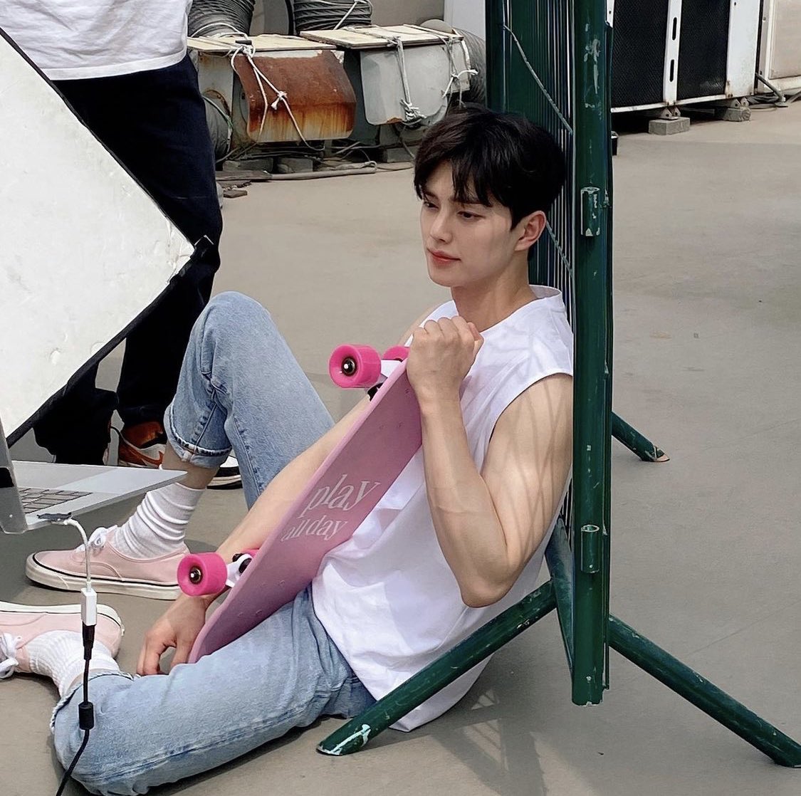 [잡담] 송강 진짜 아이돌같어 | 인스티즈