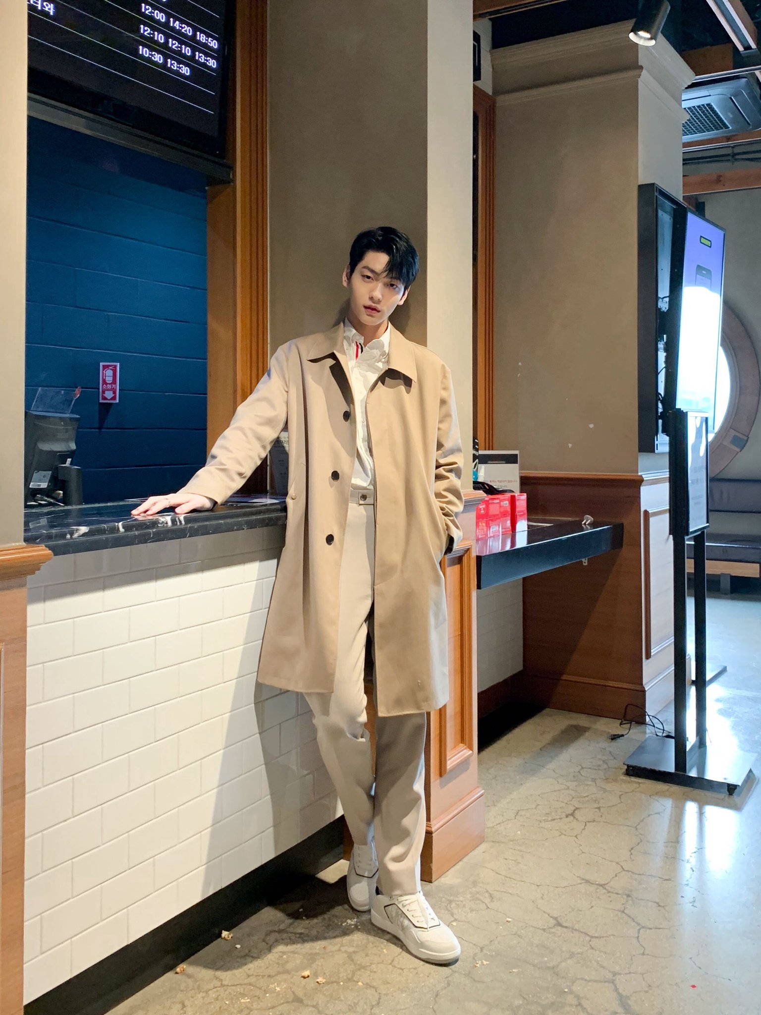 [잡담] 투바투 수빈 영화관 컨포 사진 뜸 | 인스티즈