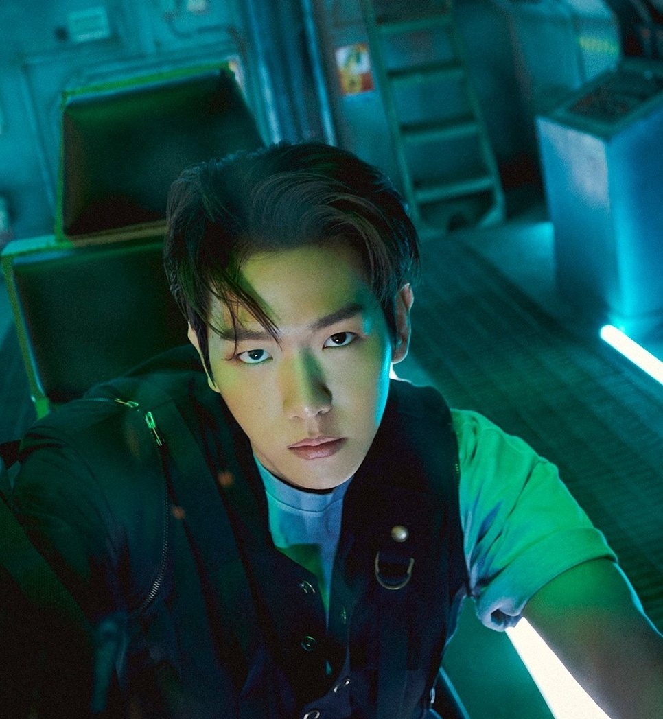 [잡담] 백현 선장님...저랑 우주선타고 둘이서 도망가요 ㅠ | 인스티즈