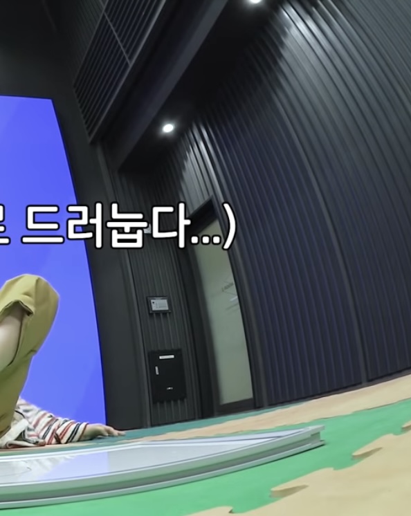 [잡담] 트레저 오늘 자컨에 나온 곳 와이지 신사옥 연습실인가 엄청 넓다 | 인스티즈