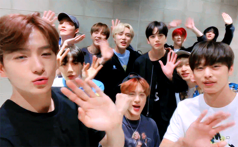 [잡담] 오늘자 더보이즈 브이앱 움짤 떳다 | 인스티즈